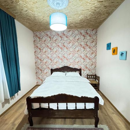 Odo'S Guest House マートヴィリ エクステリア 写真