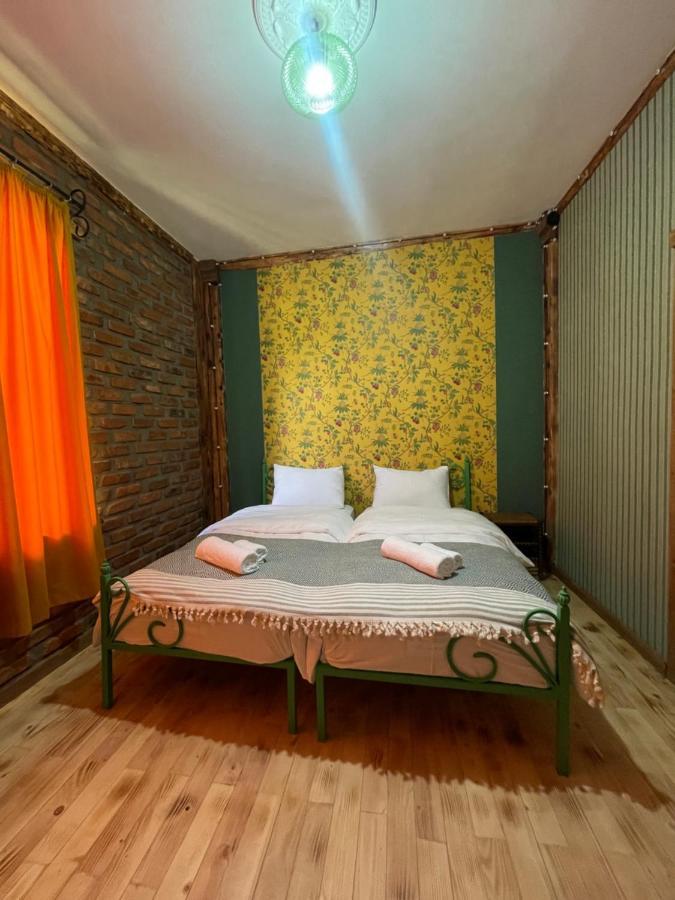 Odo'S Guest House マートヴィリ エクステリア 写真