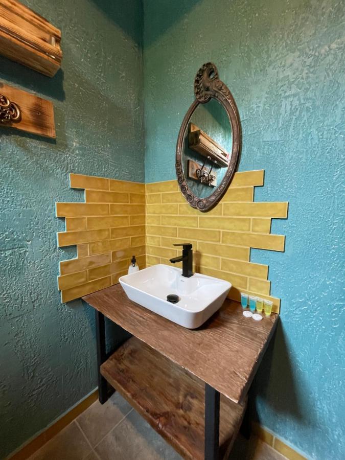 Odo'S Guest House マートヴィリ エクステリア 写真