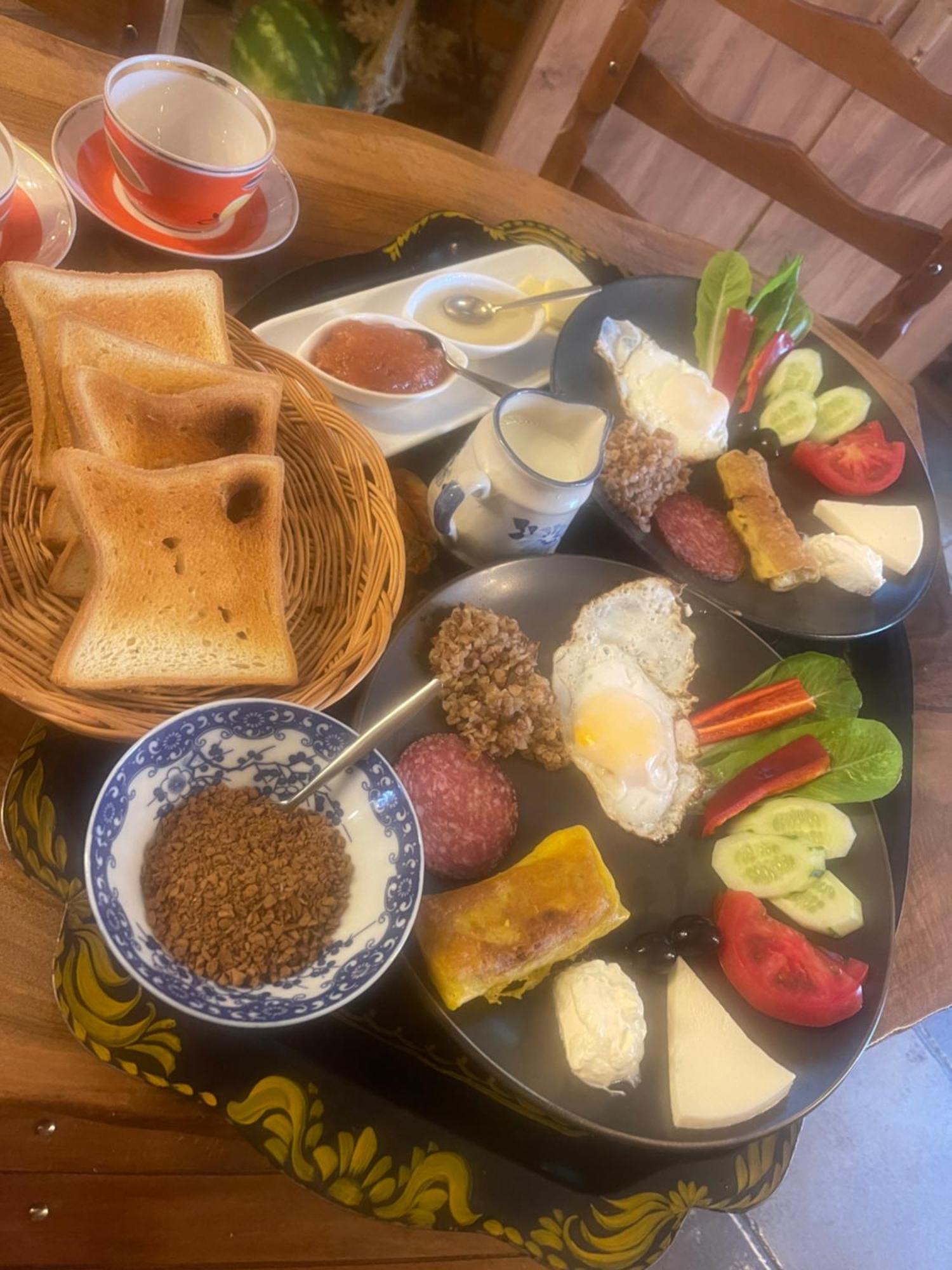 Odo'S Guest House マートヴィリ エクステリア 写真